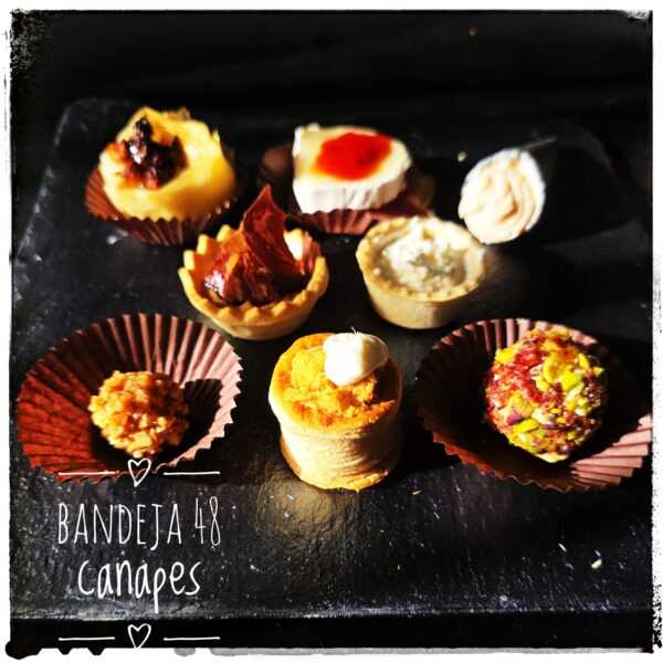 Bandeja variada de Canapés